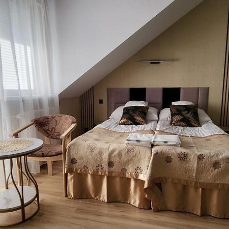 Villa Rekin Гжибово Екстериор снимка